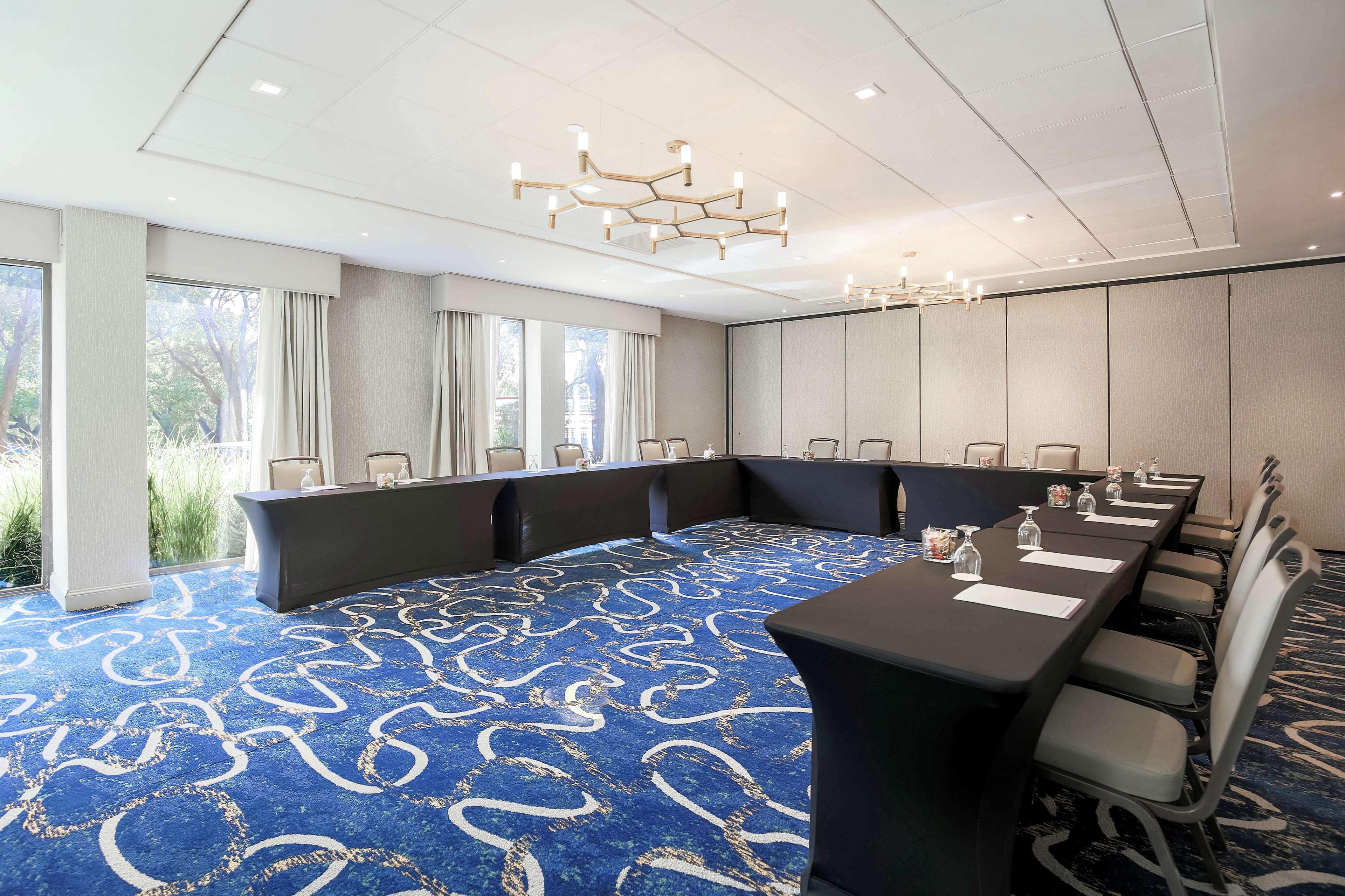 Doubletree By Hilton Austin-University Area Extérieur photo