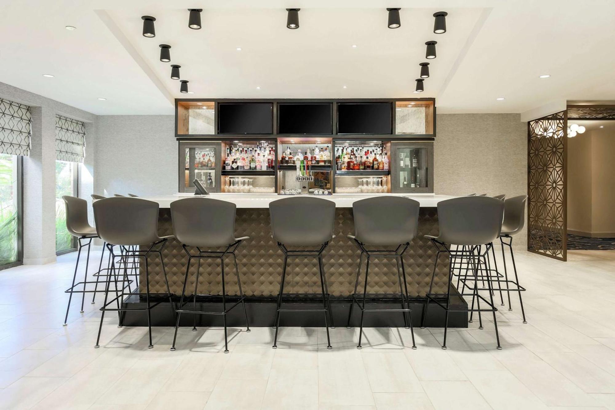 Doubletree By Hilton Austin-University Area Extérieur photo