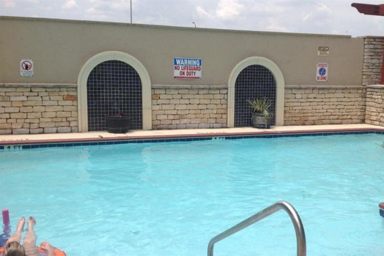 Doubletree By Hilton Austin-University Area Extérieur photo