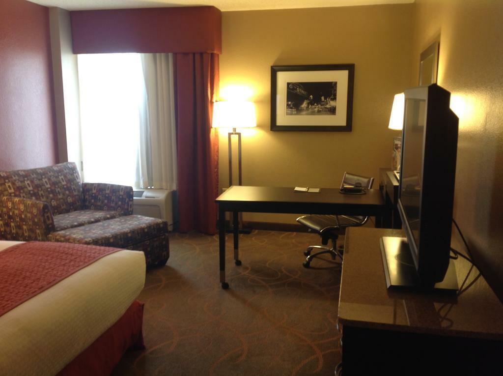 Doubletree By Hilton Austin-University Area Extérieur photo